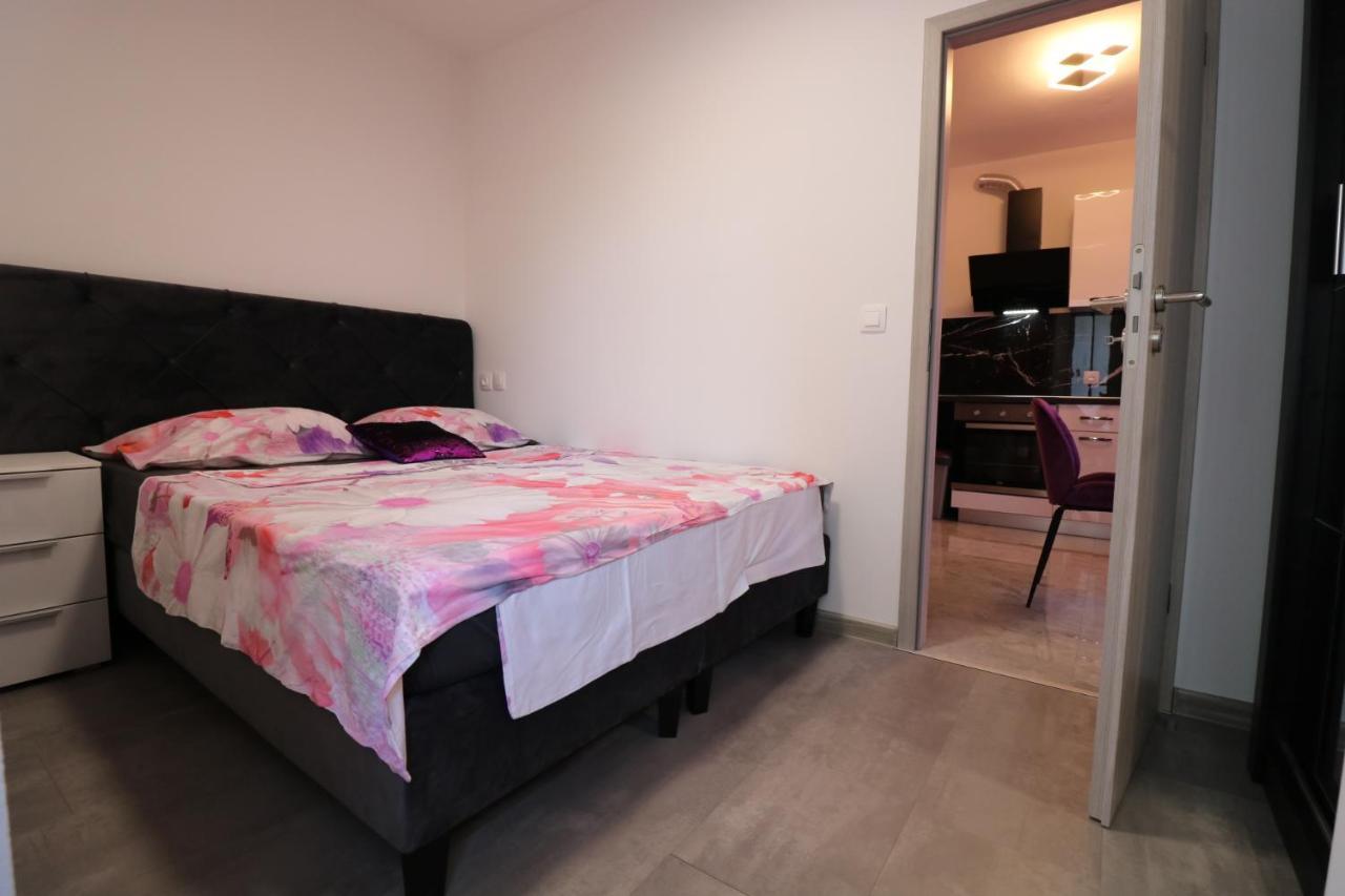 Klaudia Apartamento PUY Exterior foto