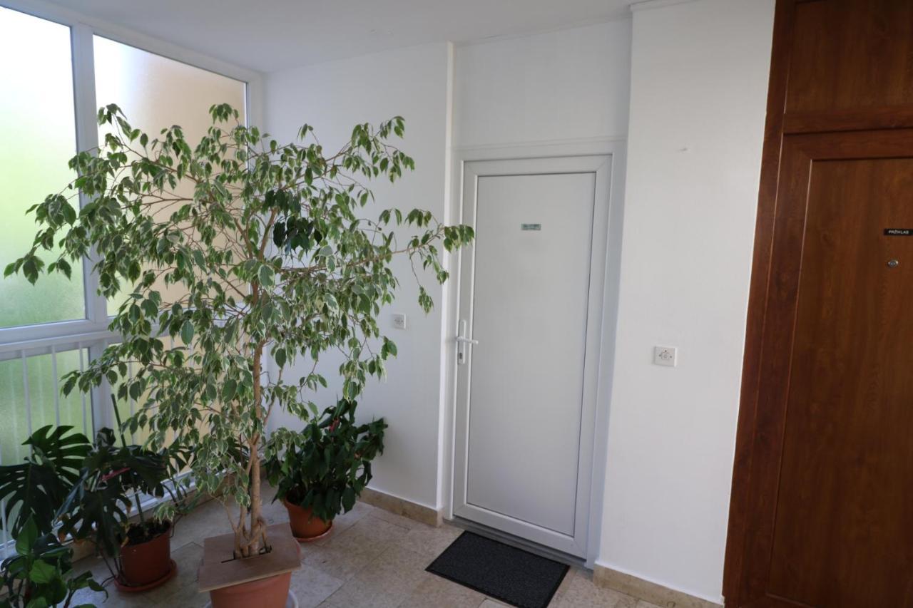 Klaudia Apartamento PUY Exterior foto